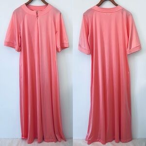 Vintage 70s Vanity Fair Coral Pink Nightgown Robe Loungewear Sz S